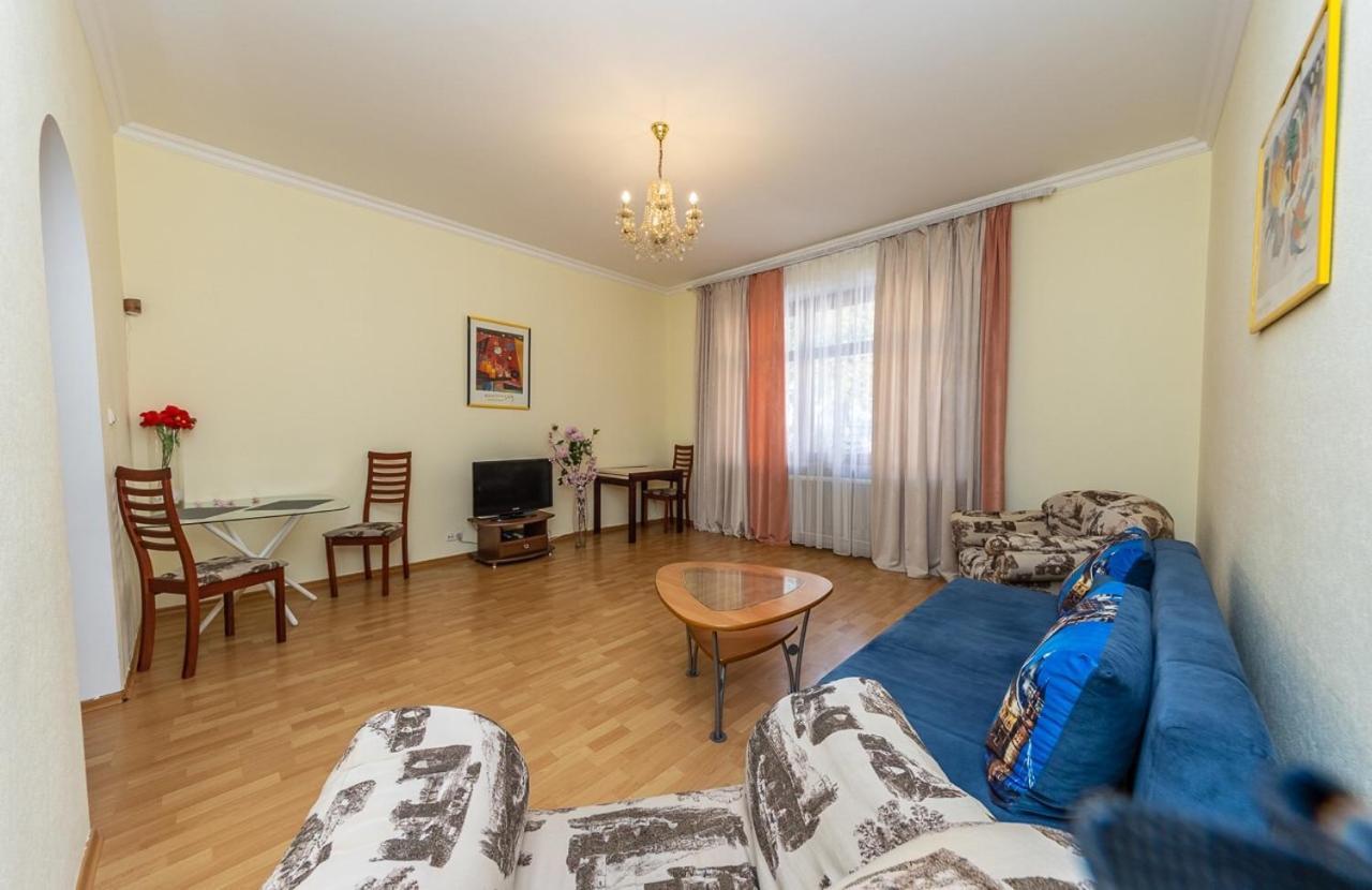 Alex Apartments Near Independence Square - Kiev المظهر الخارجي الصورة