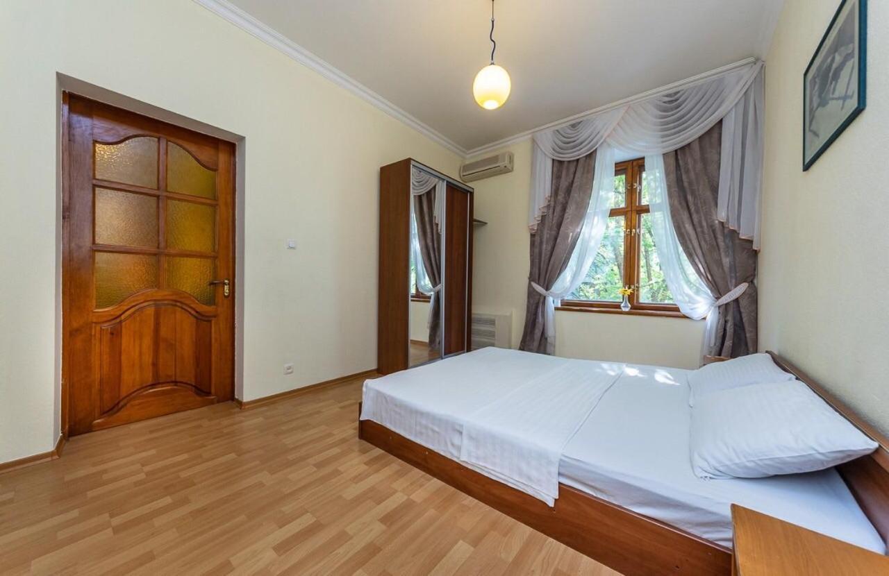 Alex Apartments Near Independence Square - Kiev المظهر الخارجي الصورة