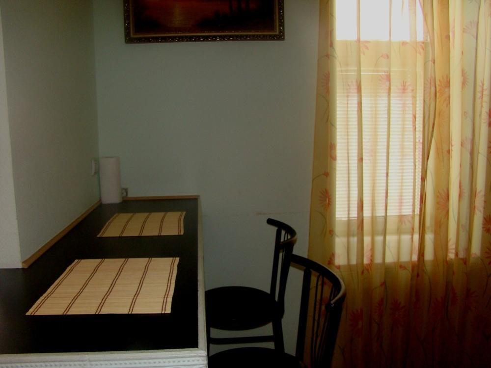 Alex Apartments Near Independence Square - Kiev الغرفة الصورة