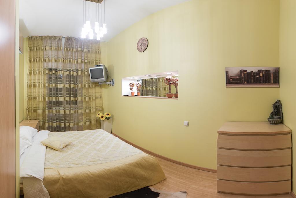 Alex Apartments Near Independence Square - Kiev المظهر الخارجي الصورة