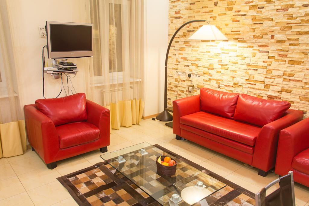 Alex Apartments Near Independence Square - Kiev المظهر الخارجي الصورة
